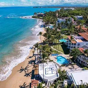 Kite Oceanfront 1st Row Two Bedrooms And Patio Apartment